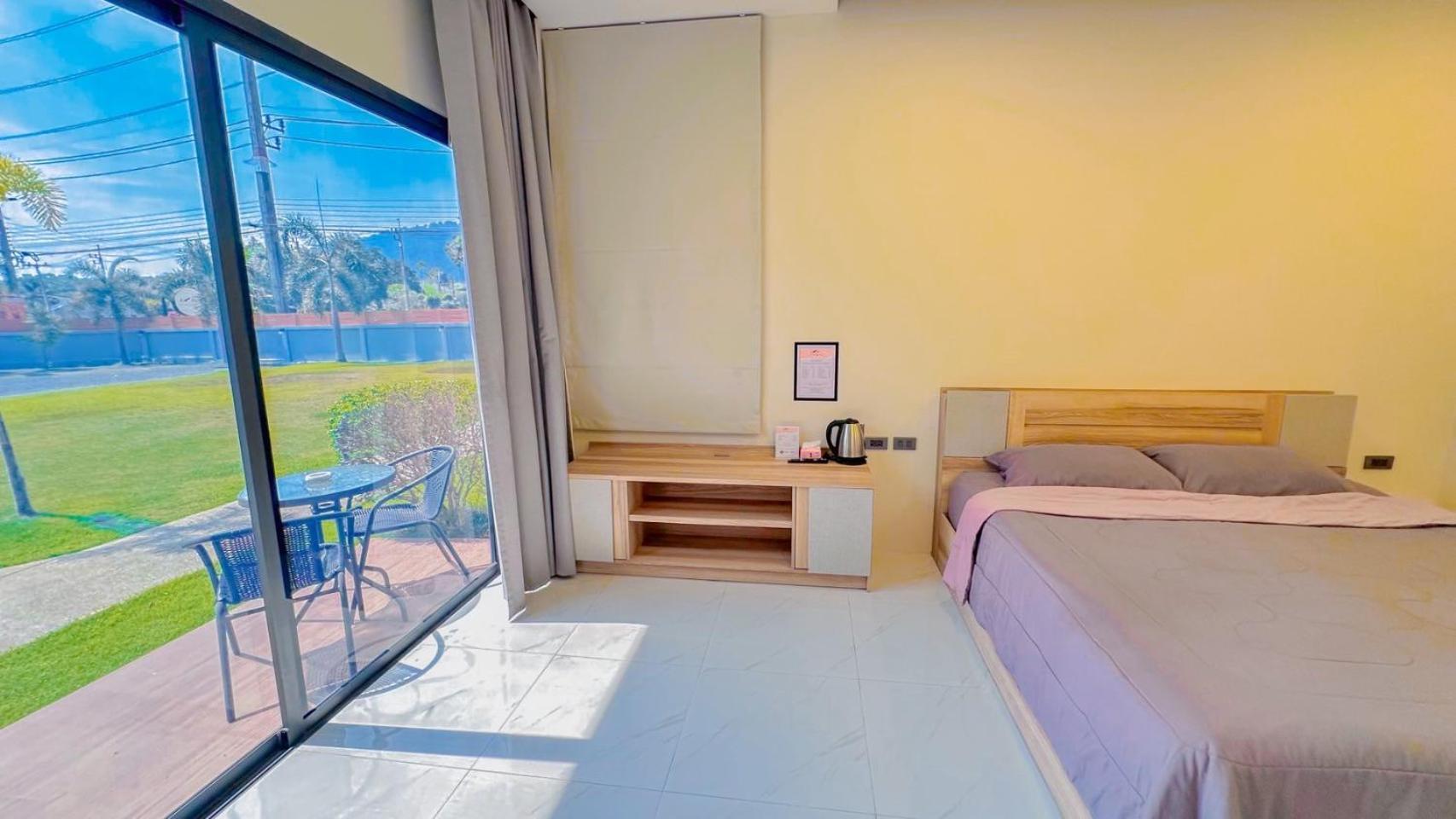 The Memories Hill Phuket 호텔 타랑 외부 사진